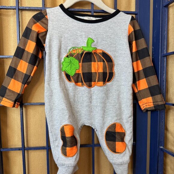 Halloween Buffalo Plaid Pumpkin Baby Romper 3–6M - Picture 1 of 3